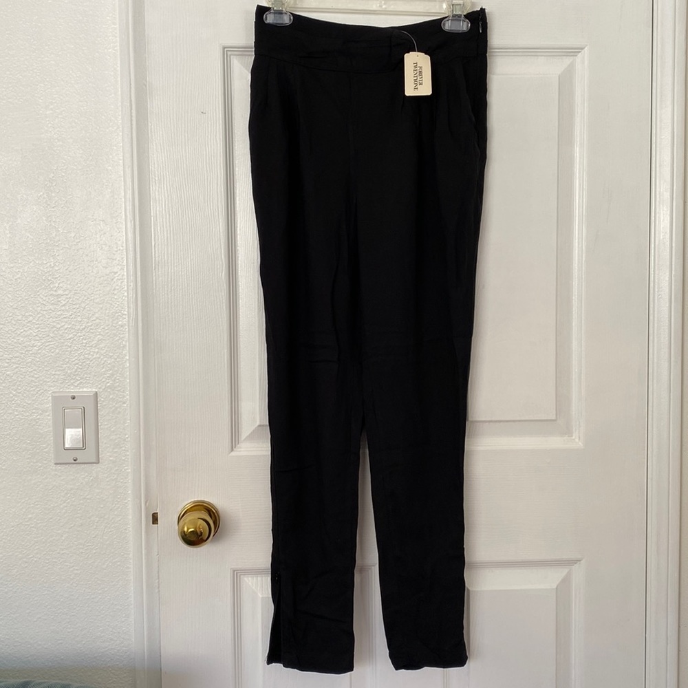 NEW Forever 21 - Long Dress Pants (XS)